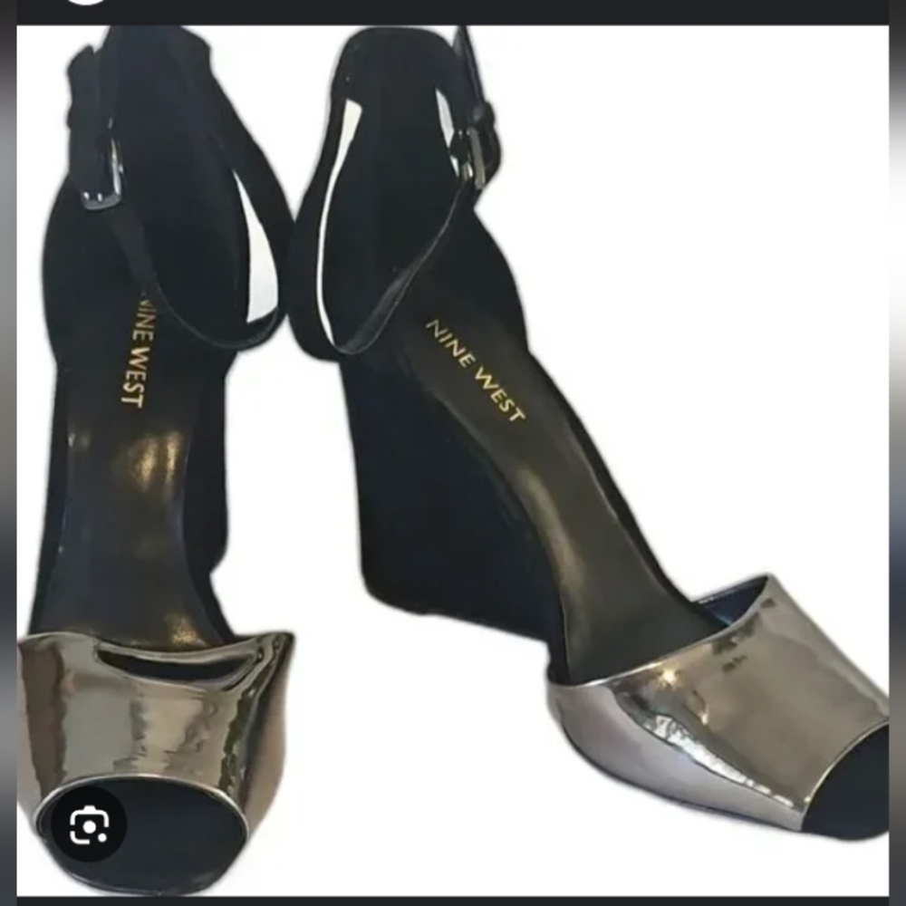 NWT.Nine West Black and Silver Stiletto Heels